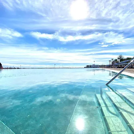 Estandar De 1 Y Vista Al Jardin Con Wifi Y Estupenda Piscina En *